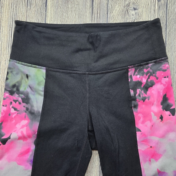 Athleta Chaturanga High Rise Pink Floral Legging - Picture 9 of 11